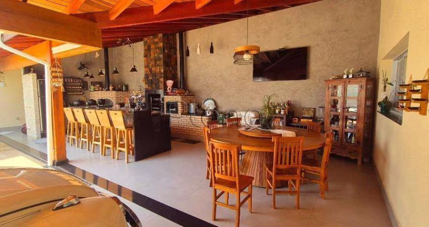 Casa à venda em Campinas, Loteamento Parque das Hortências (Sousas), com 3 quartos, com 227.59 m²