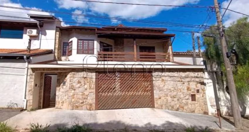 Sobrado à venda em Valinhos, Jardim Celani, com 4 quartos, com 295 m²