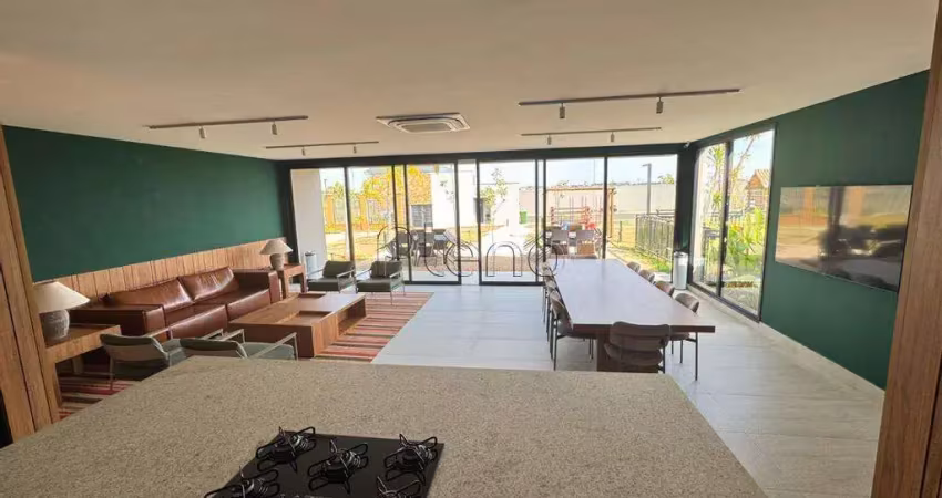 Sobrado à venda em campinas, alphaville dom pedro, com 3 suítes, com 220 m², reserva alpha galleria