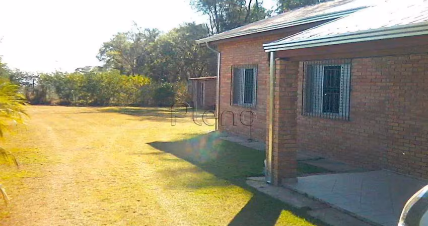 Chácara à venda em vinhedo, vista alegre, com 4 quartos, com 1000 m²
