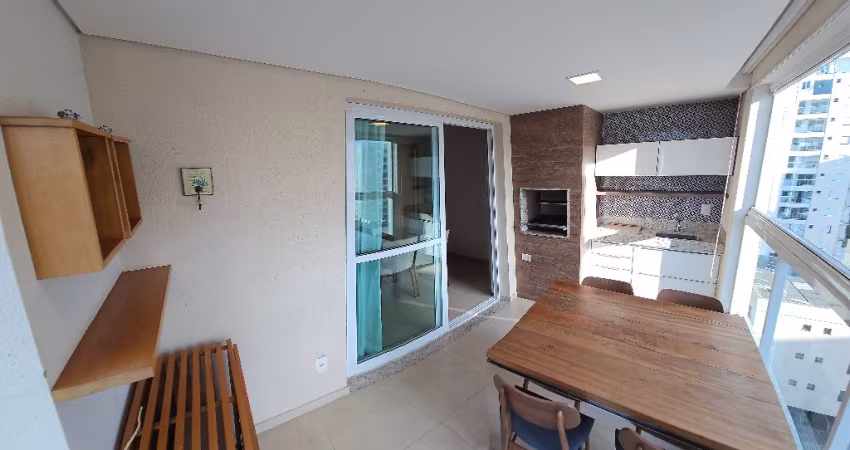 Apartamento Semi-Mobiliado de Alto Padrão com Varanda Gourmet em Copacabana!