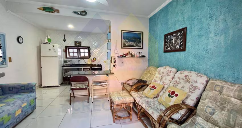 Casa em Condomínio Mobiliada para Venda em Guarujá, Enseada, 2 dormitórios, 1 suíte, 3 banheiros, 1 vaga