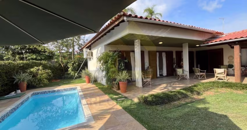 Casa Térrea para Venda em Guarujá, Jardim Virgínia, 3 dormitórios, 3 suítes, 4 banheiros, 4 vagas