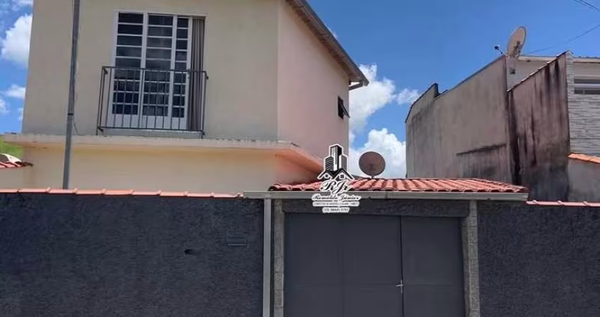 Casa para Venda em Itajubá, Boa Vista, 2 dormitórios, 1 suíte, 2 banheiros, 2 vagas