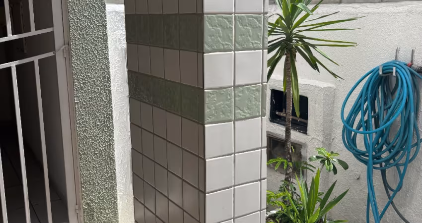 Apartamento na Praça do Caju para locação.