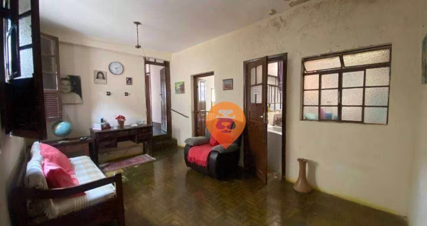 Casa à venda, 232 m² por R$ 880.000,00 - Santa Tereza - Belo Horizonte/MG