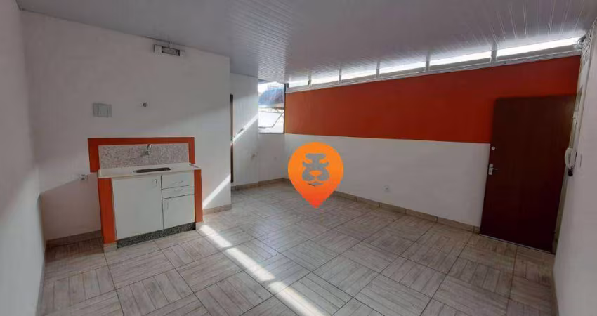 Kitnet com 1 dormitório para alugar, 30 m² por R$ 970,00/mês - Santa Tereza - Belo Horizonte/MG