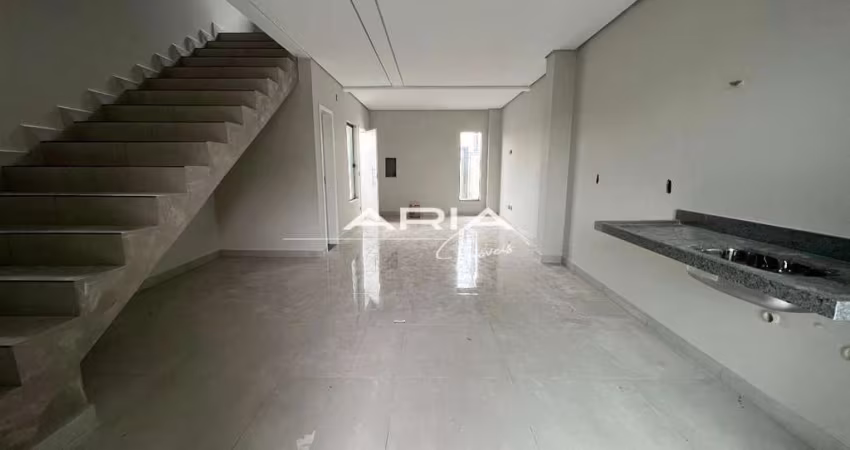 Casa Sobrado com 3 quartos, 1 suíte, Parque Tauá externo, Londrina PR