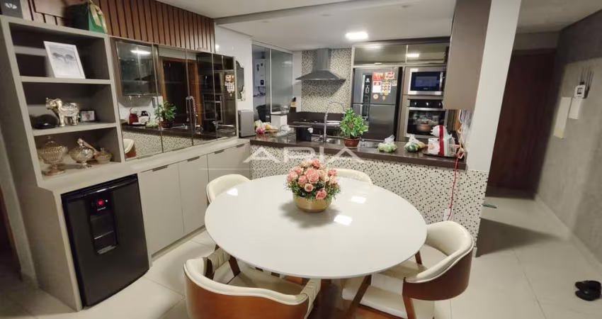 Apartamento para venda no Edifício Caraguá no Centro de Cambé PR