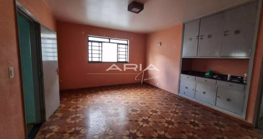 Casa 220m² para locação, com 3 quartos, sendo 1 suíte, Centro, ARARAQUARA - SP