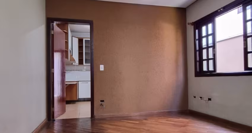 Casa  á  Venda   150 m²  com 3  dormitórios 4  Vaga- City  Bussocaba