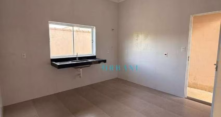 Casa com 2 dormitórios à venda, 62 m² por R$ 280.000 - Figueira 2 - Varginha/MG