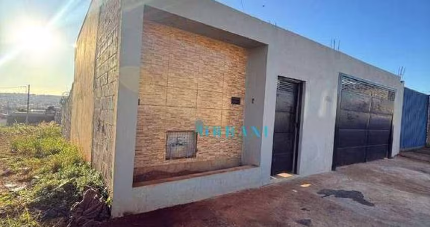 Casa com 2 dormitórios à venda, 54 m² por R$ 300.000 - Imperial II - Varginha/MG