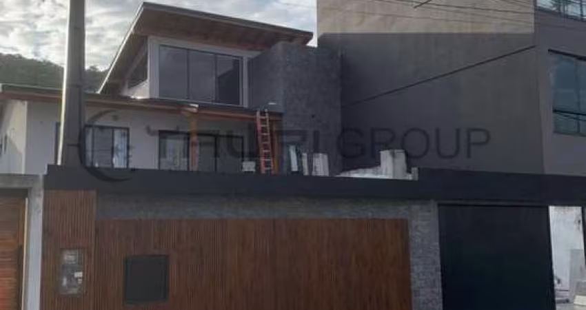 Casa para Venda em Camboriú, Rio Pequeno