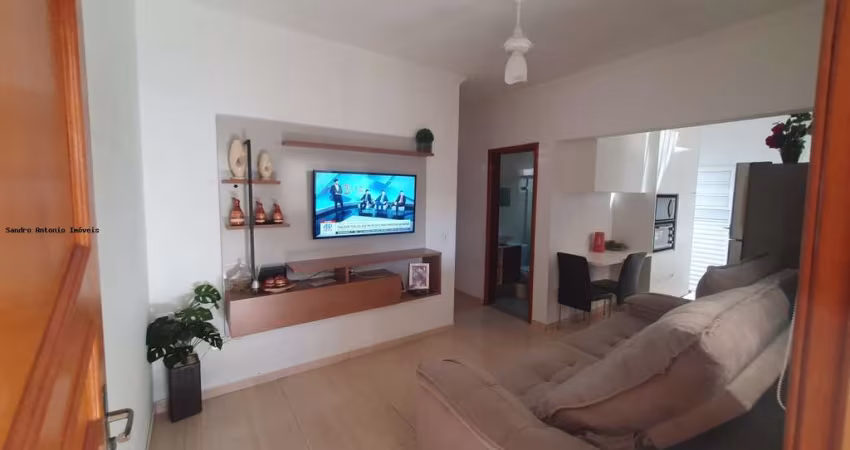 Casa para Venda em Indaiatuba, Parque Residencial Sabiás, 2 dormitórios, 1 suíte, 2 banheiros, 2 vagas