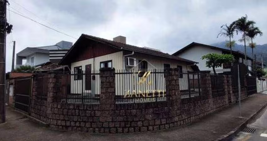 Casa na VIla Lalau