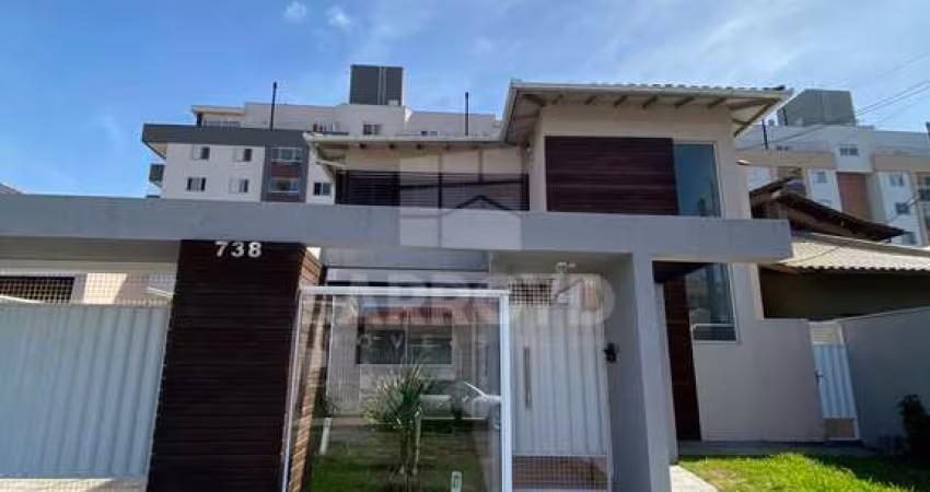SALA COMERCIAL com CASA SEMIMOBILIADA