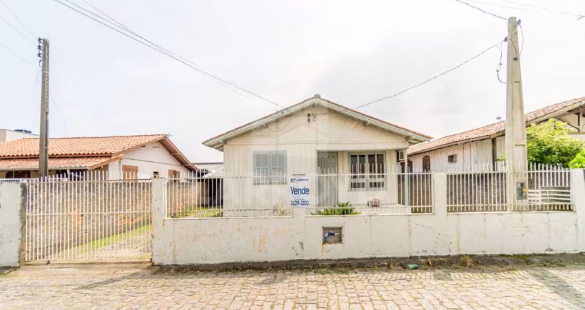 CASA NO BAIRRO REVOREDO