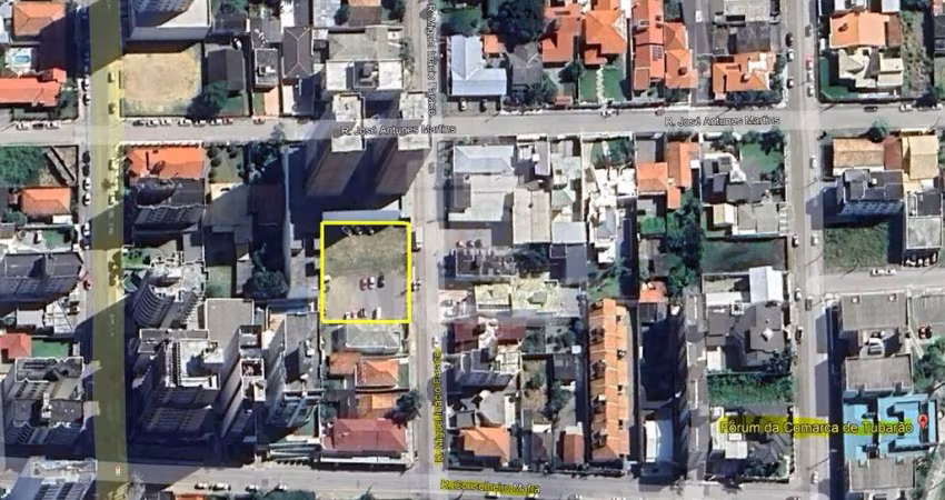 TERRENO NA VILA MOEMA