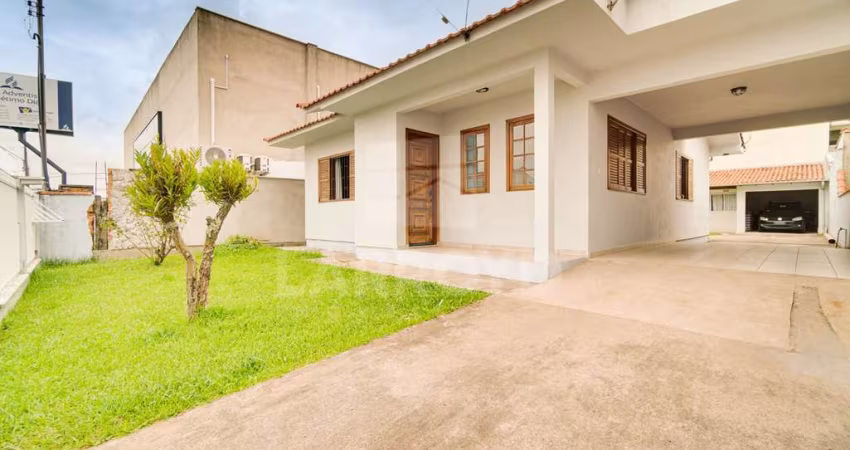 CASA COM EDÍCULA NO BAIRRO SANTO ANTÔNIO DE PÁDUA