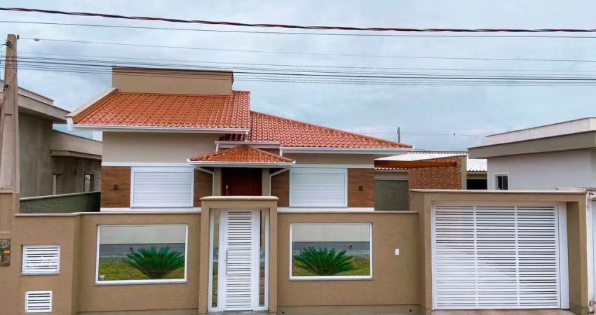 CASA COM EDÍCULA