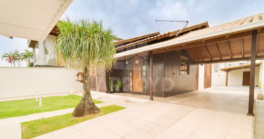 CASA MISTA NO BAIRRO RECIFE
