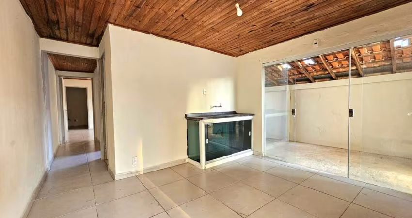 Casa para Venda em Mogi Mirim, Jardim Europa, 3 dormitórios, 1 banheiro, 1 vaga