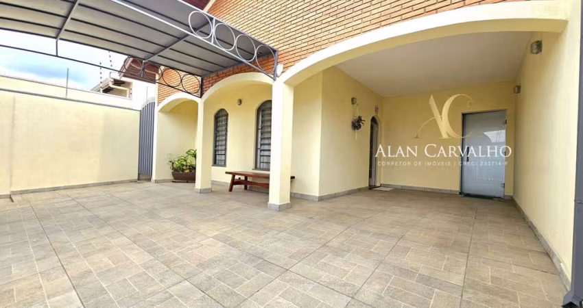 Casa para Venda em Mogi Mirim, Vila São José, 3 dormitórios, 1 suíte, 3 banheiros, 3 vagas