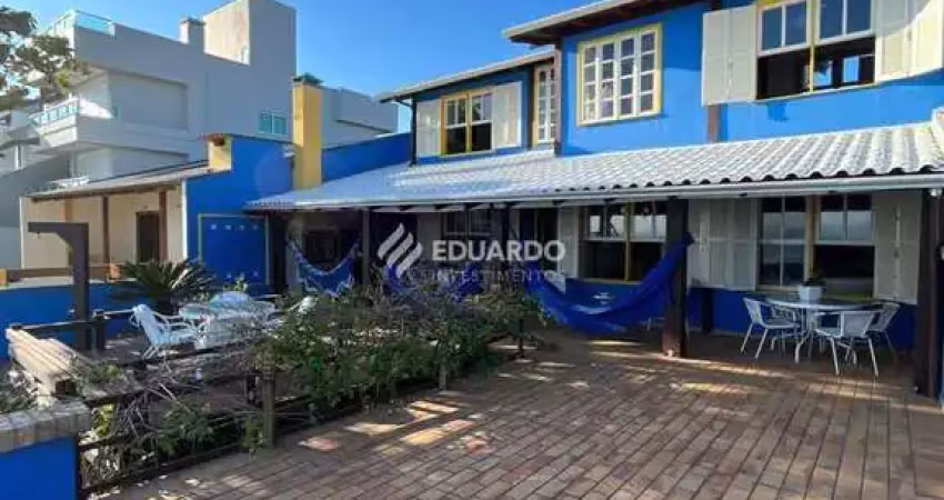 Casa frente mar com 04 dormitorios à venda em canto grande, bombinhas - sc
