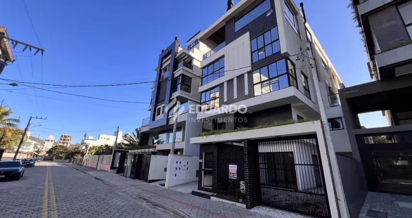 Apartamento garden à venda com 02 suites em mariscal, bombinhas - sc.
