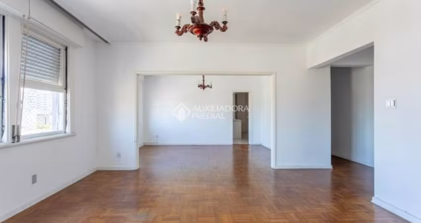 Apartamento à Venda no Bom Fim- 3 Quartos, 1 Suíte, 160 M²