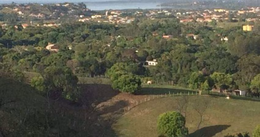 Terreno em condomínio de alto padrão com vista privilegiada!