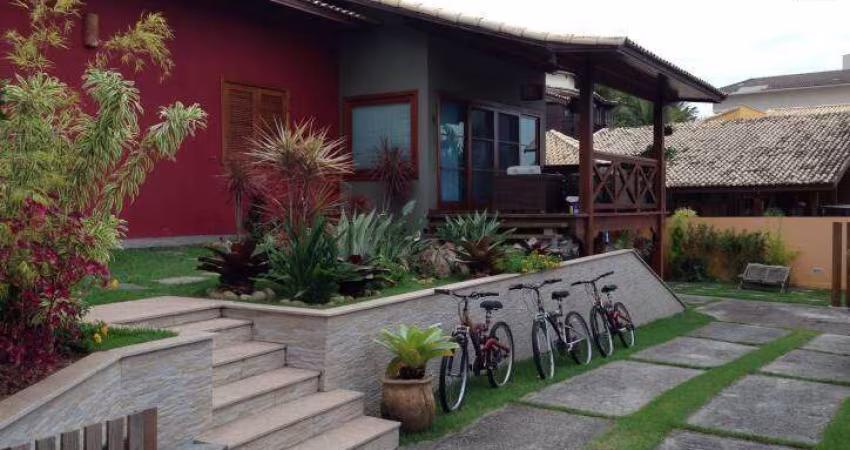 Casa em Condomínio de Luxo