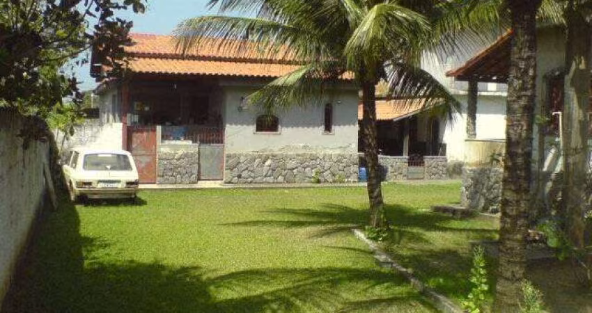 Vendo 03 Casas Próximo a Lagoa
