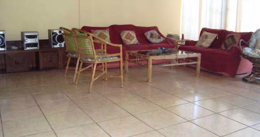 Excelente casa com 6 quartos a venda em Geribá - Armação dos Búzios/RJ