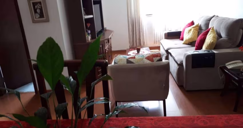 Ótimo apartamento no Centro de Petrópolis