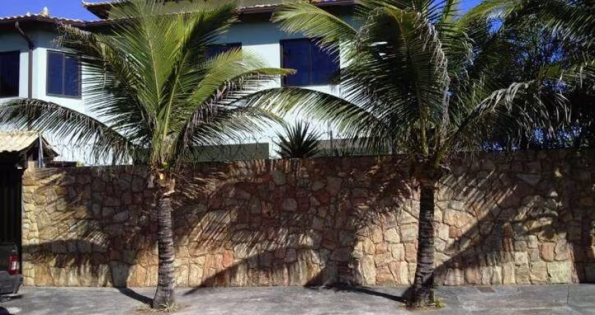 Excelente casa com fino acabamento à venda no Foguete, Cabo Frio/RJ