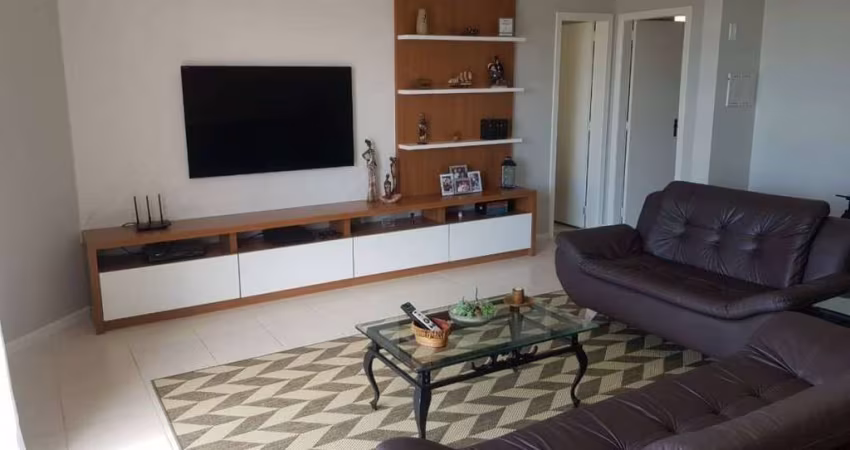 Excelente Cobertura Duplex à venda no centro de Cabo Frio/RJ