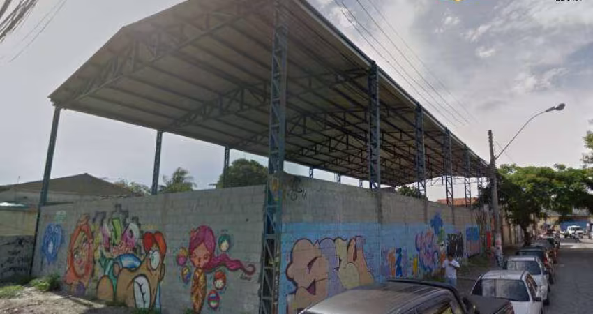 Galpão em Terreno de 600m²