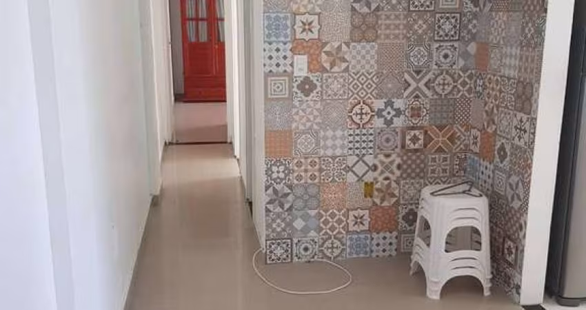 Apartamento Térreo Bem Localizado