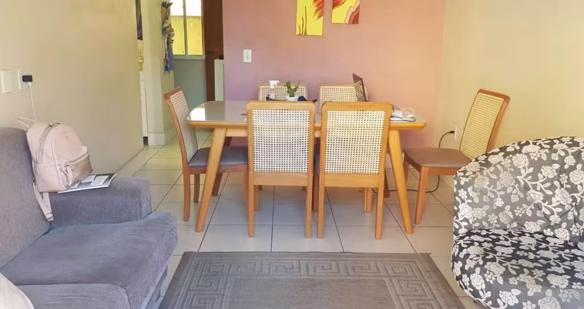 Ótima Casa Em Condomínio
