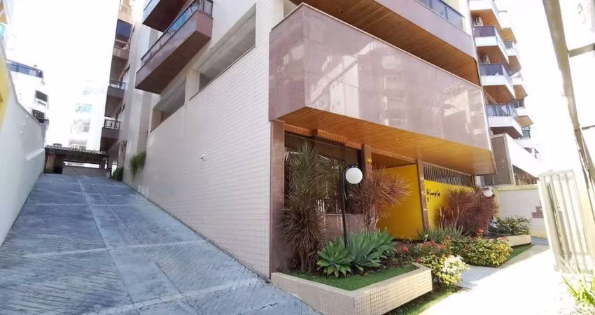 Apartamento próximo à praia com 02 suítes e ampla varanda