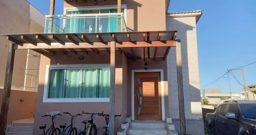 Casa a venda 4 Quartos,235 m²-Condomínio Blue Garden-SPA