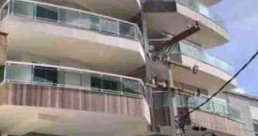 Cobertura duplex próximo à praia em Cabo Frio/RJ
