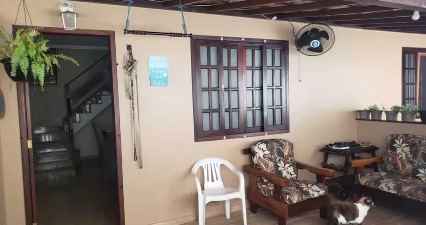 Casa em Condomínio próximo ao Shopping Park Lagos em Cabo Frio