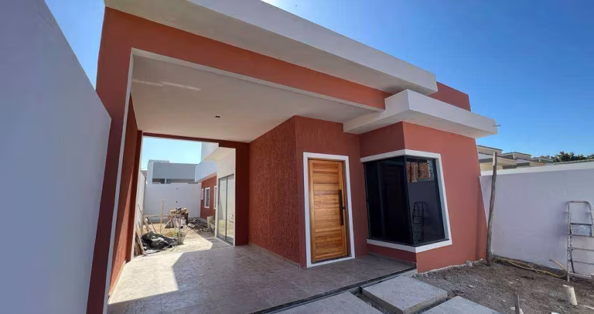 Casa Independente com Fino Acabamento em Porcelanato em São Pedro da Aldeia