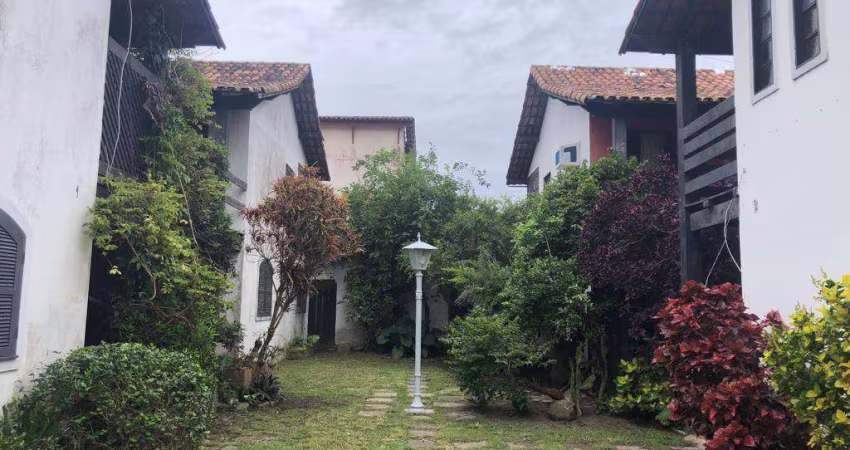 Casa a venda em condomínio no melhor bairro de Arraial do Cabo