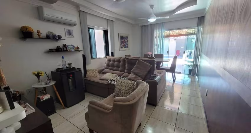 Casa Independente com Excelente Localização à venda em Cabo Frio/RJ