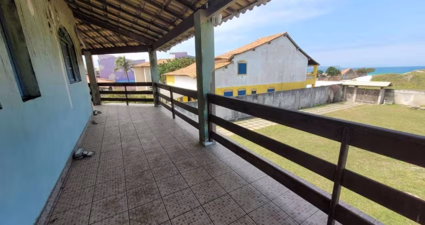Casa à venda frente mar no bairro do Foguete, Cabo Frio/RJ