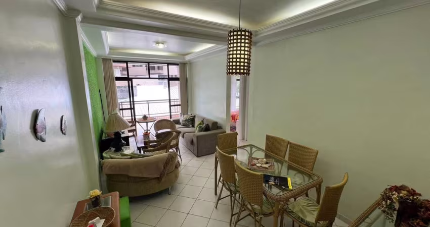 Apartamento 02 quartos à venda à 100 metros da Praia do Forte, Cabo Frio/RJ